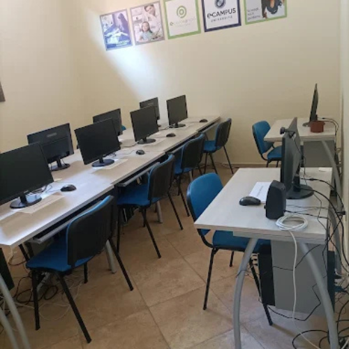 foto (2) corsi di formazione professionale con attestato a Battipaglia